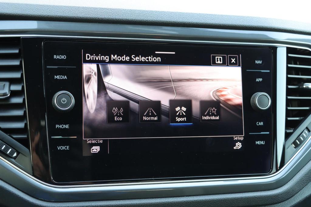 Volkswagen T-roc 1.5 tsi sport business r 150pk dsg7
