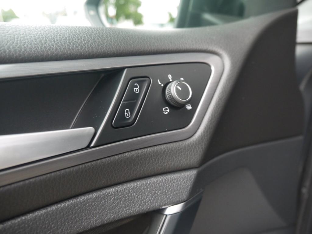 Volkswagen Golf 1.5 tsi highline|rijklaar