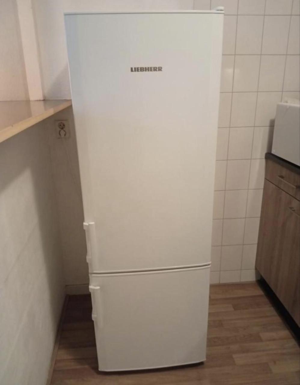 Liebherr A++ koel vries combinatie koelkast vriezer 161x55x60 cm.