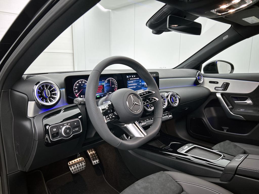 Mercedes-Benz A-Klasse 250 e business solution amg | amg line plus pakket |