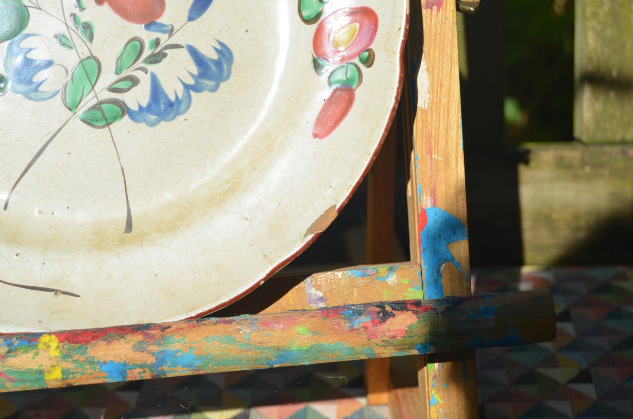 Div. aardewerk borden floraal decor op 1 na, 19e/20e eeuw (1)