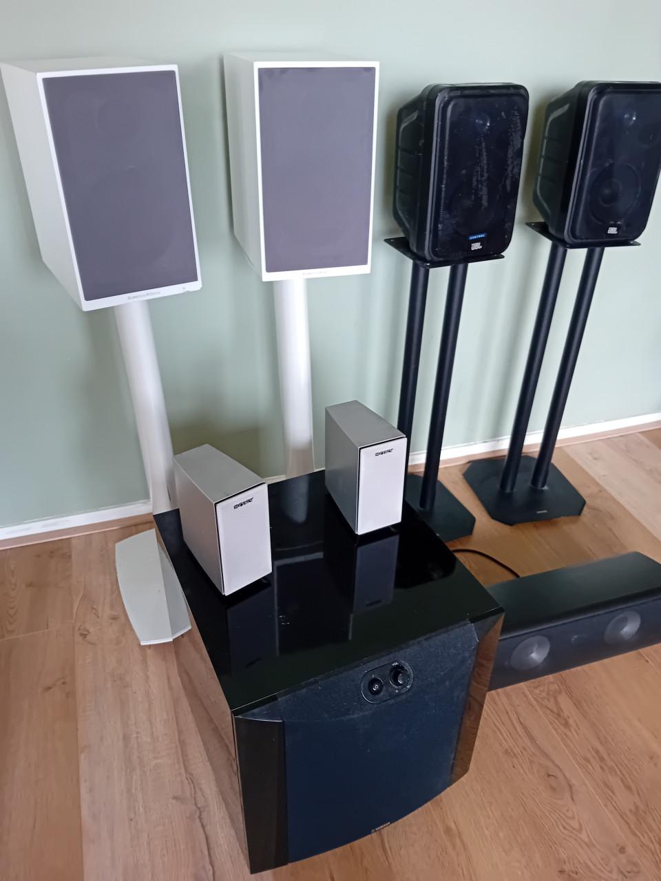 Te koop: speakers en randapparatuur surround