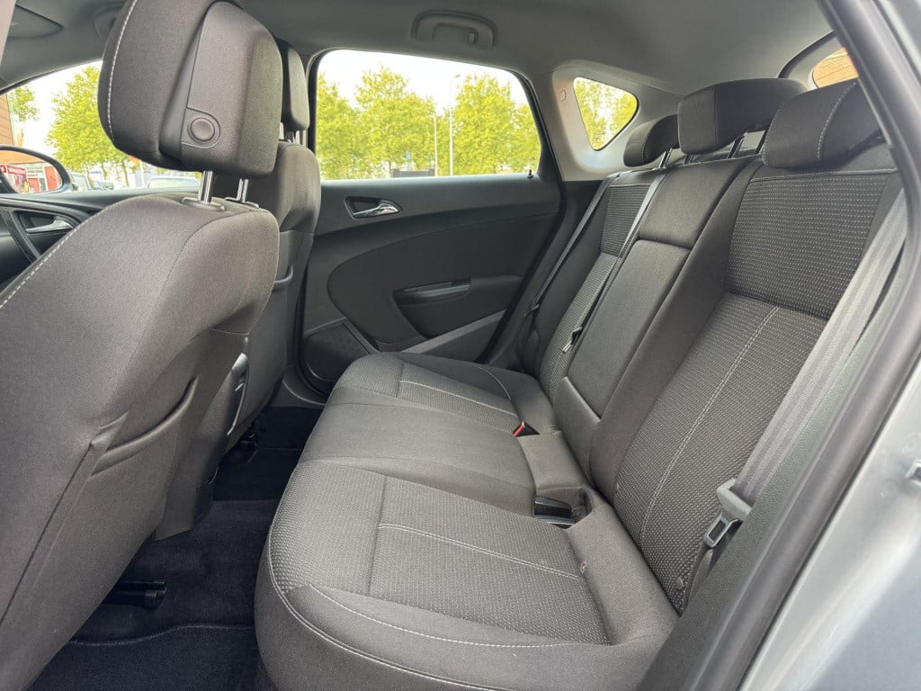 Opel Astra 1.4 turbo sport + nl-auto, afneembare trekhaak!