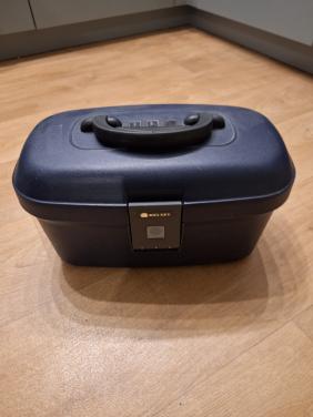 Delsey beautycase