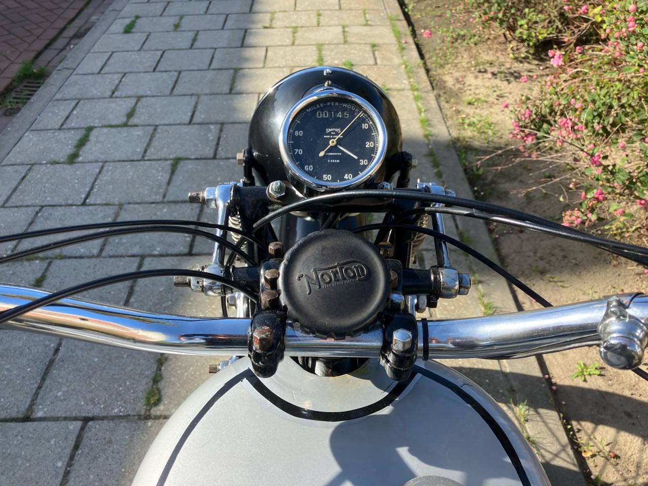 Norton 16H uit 1943