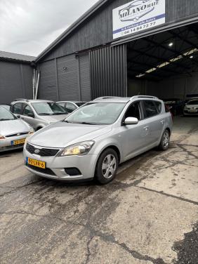 Kia ceed voljaar apk!