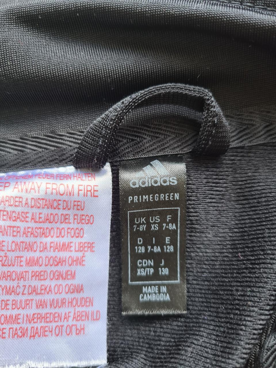 Adidas trainingspak jasje + broek zwart met roze Mt 128