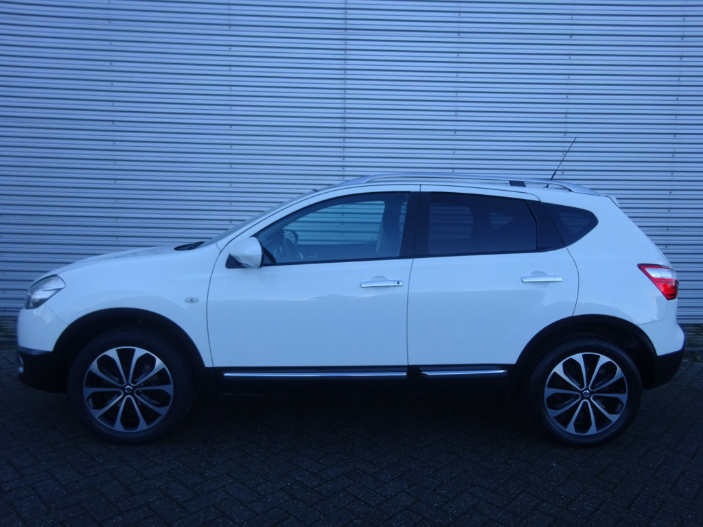 Nissan Qashqai 1.6 connect edition climate control / camera / trekhaak / lm