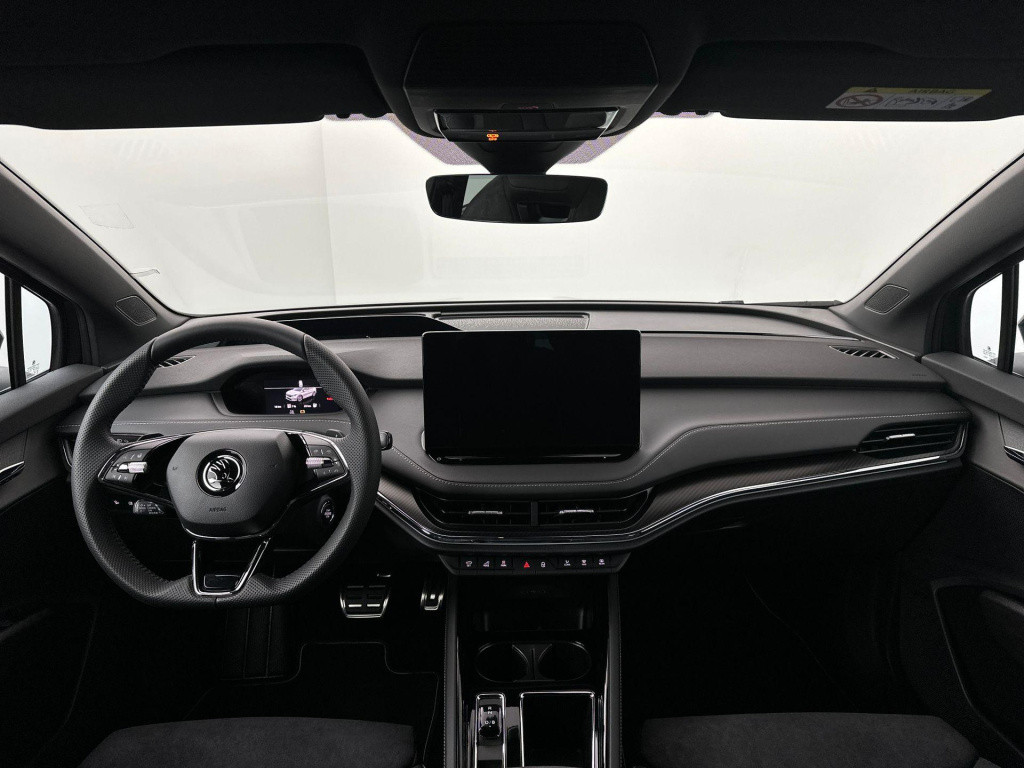 Skoda Enyaq Iv 60 sportline sportline elektromotor 132 kw / 179 pk suv elek