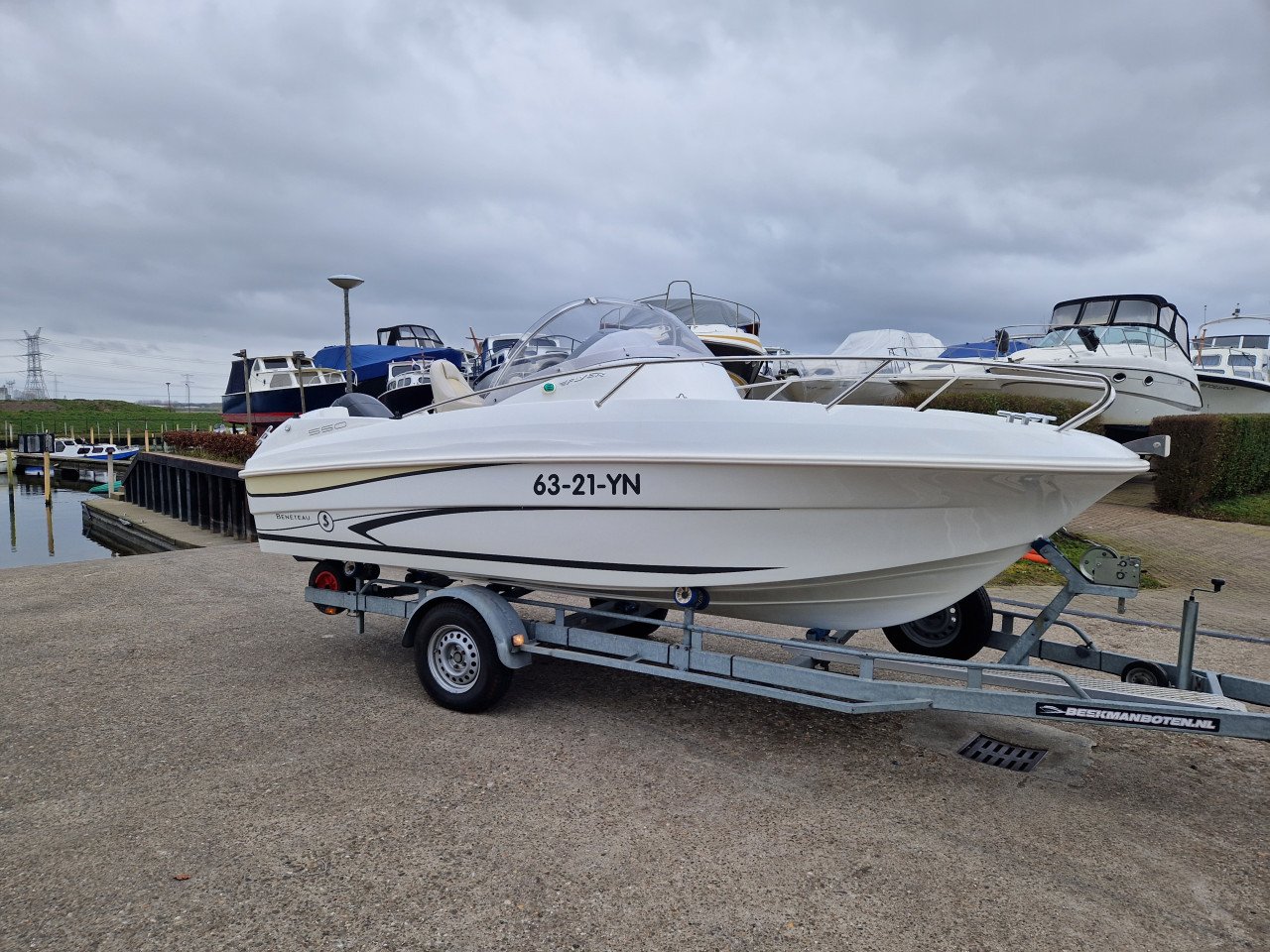 Beneteau Flyer 550 Sundeck