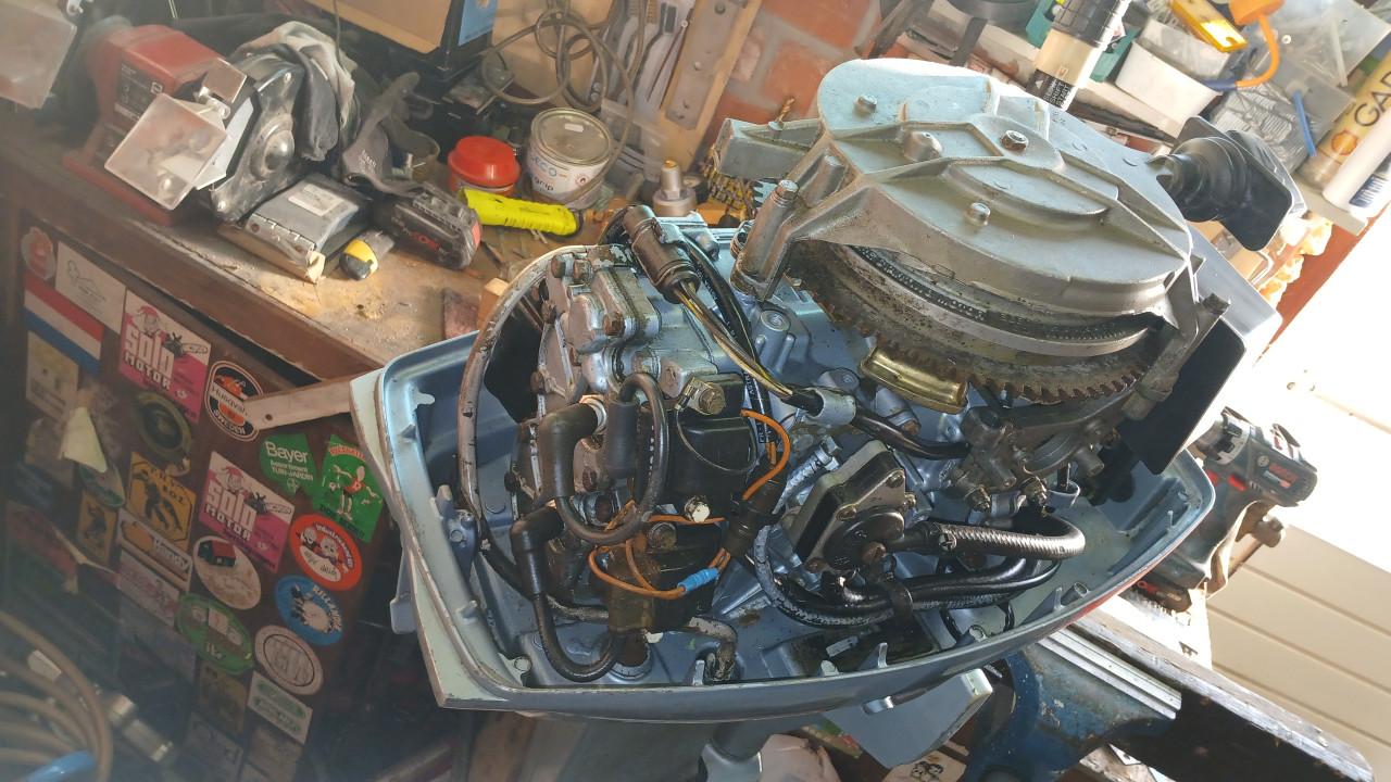 35pk Evinrude kortstaart handbediend