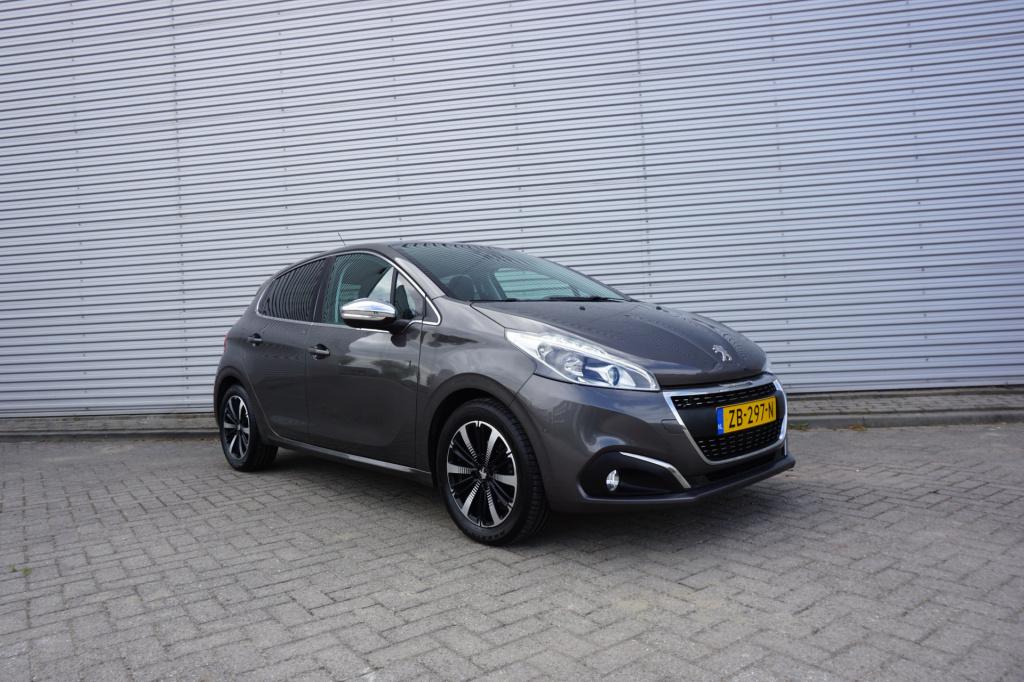 Peugeot 208 1.2 puretech tech edition climate / navi / cruise / camera / pd