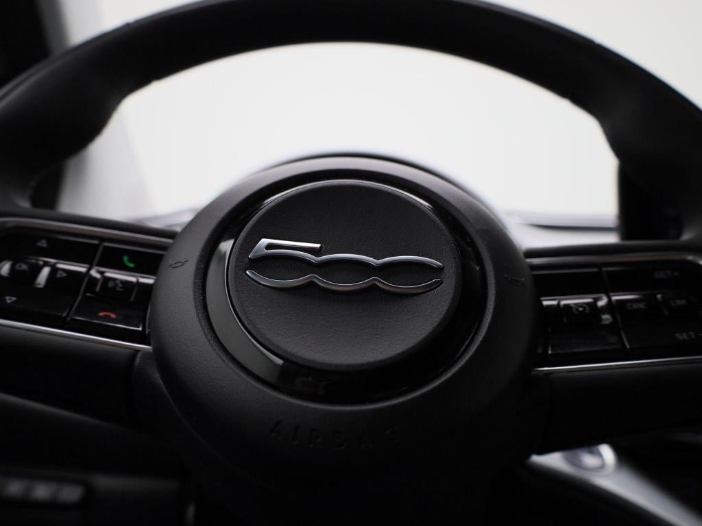 Fiat 500 C red 42 kwh | cabrio | apple carplay / android auto | climate con