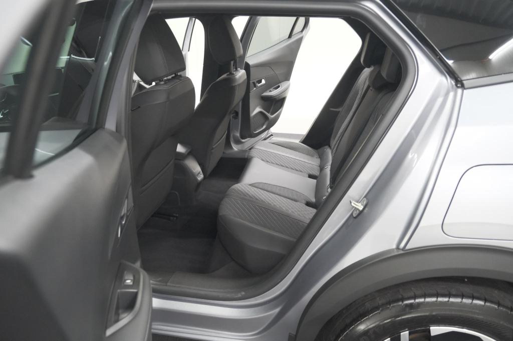 Peugeot 2008 puretech 100 allure | apple carplay | parkeersensoren | climat