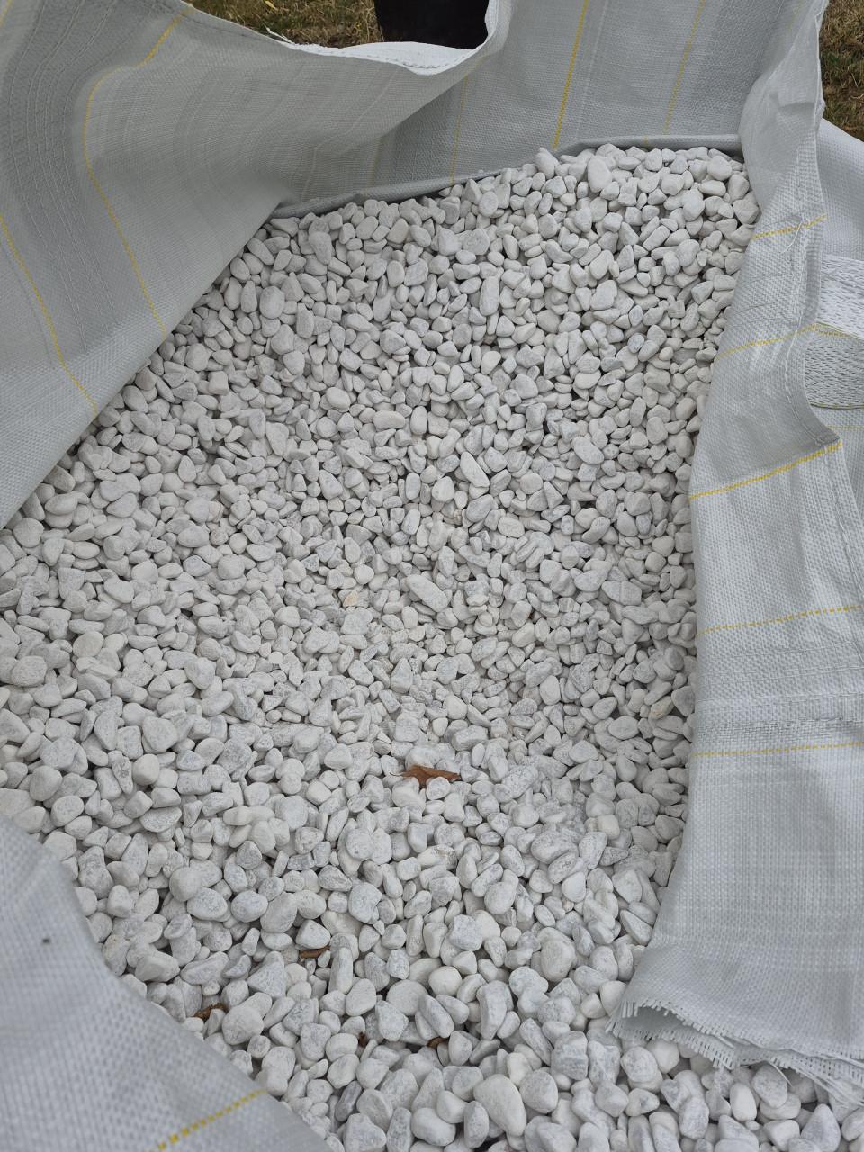 Carrara grind 15-25mm Wit