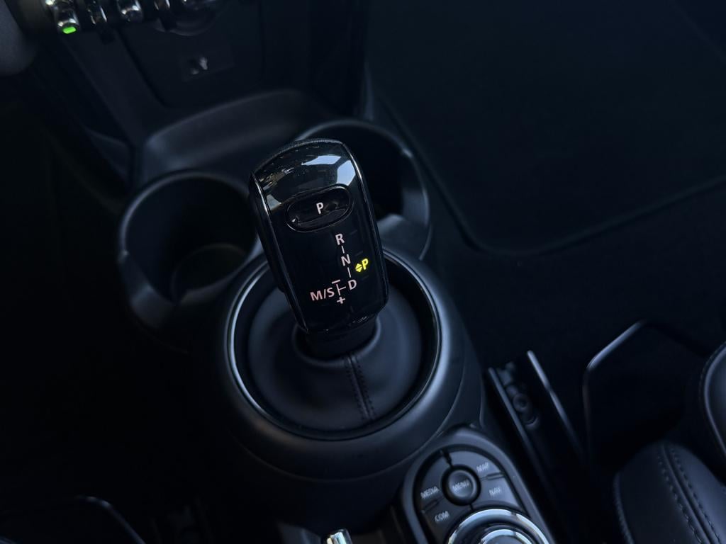Mini 3-deurs 1.5 cooper resolute edition | pano | harman / kardon | apple c