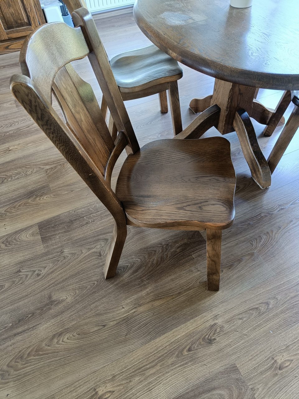 Eethoek met ovale tafel