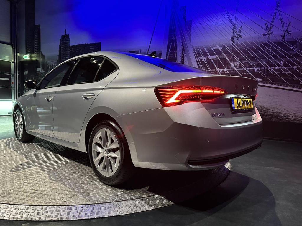 Skoda Octavia 1.5 tsi mhev business edition plus *navi*led*appconnect*camer