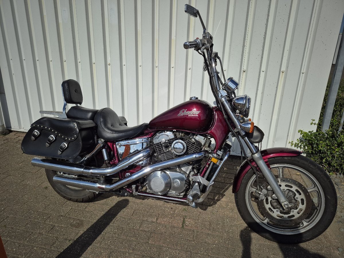 Honda Shadow VT1100, mooie chopper!