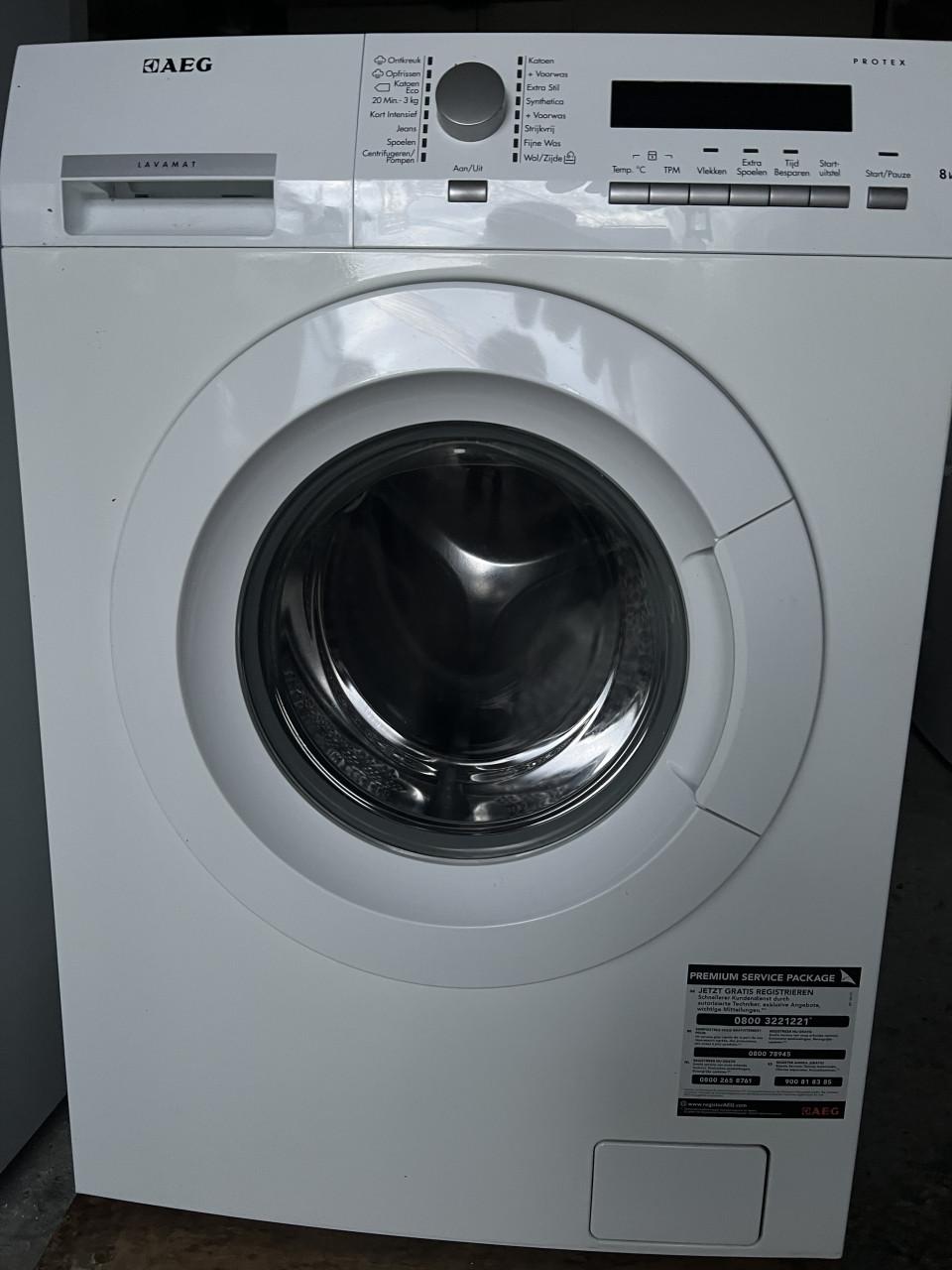A+++ klasse AEG Wasmachine 8!kg. 1400 toren als nieuw met boekjes en bon