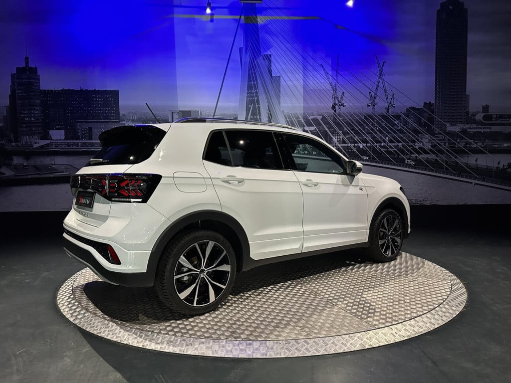 Volkswagen T-cross 1.0 tsi r-line edition *camera*acc*navi*appconnect*