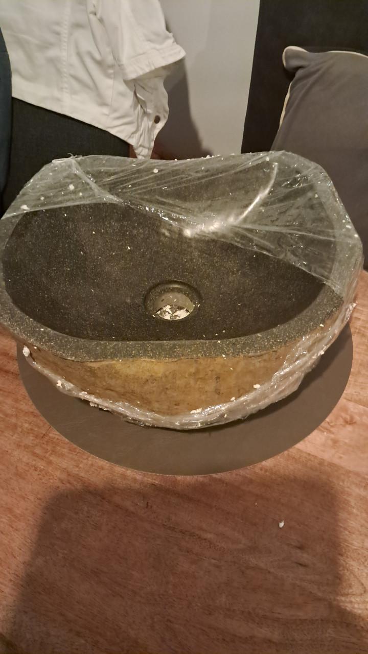 Zware rivier stenen opbouw waskom