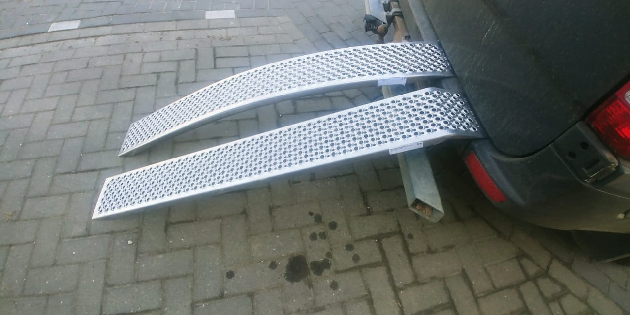 Te koop: oprijplaten, nieuw