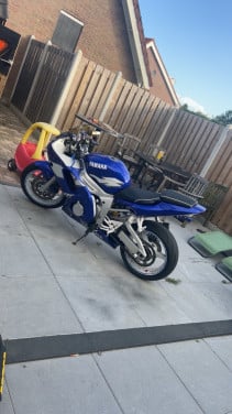 Yamaha r6