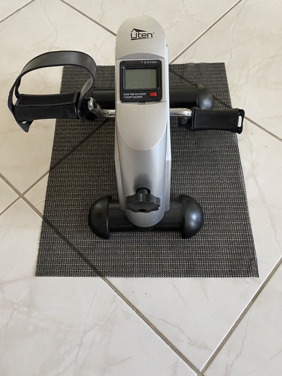 Bewegingstrainer mini hometrainer bureaufiets