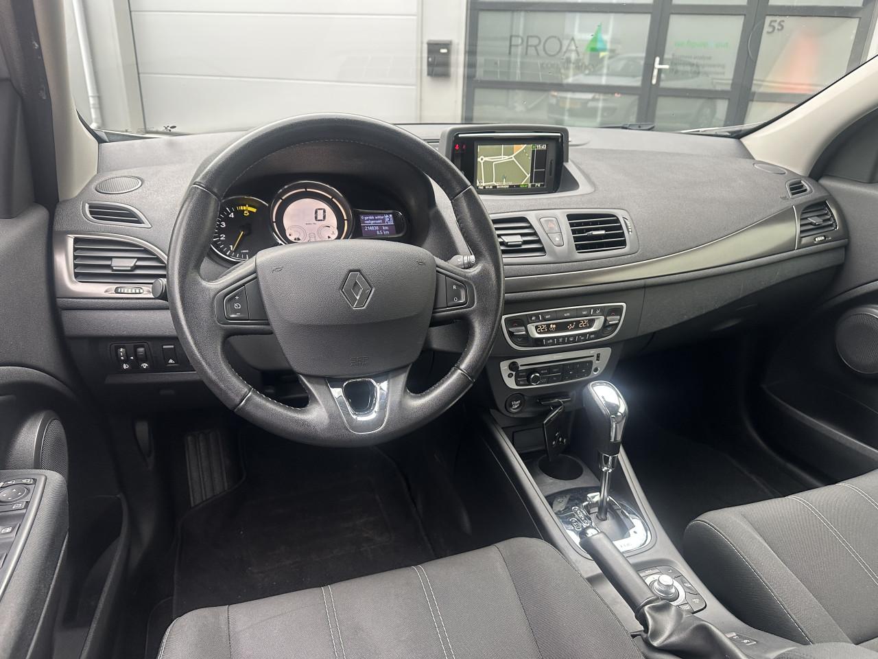 Renault Megane, 1.5 dCi Collection - AUTOMAAT / Climate / Navi / Cruise