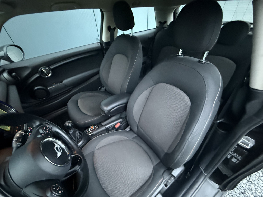 Mini Cooper mini 1.5 navigatie business 3-drs