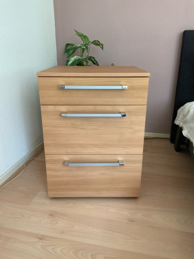 2 Nachtkastjes