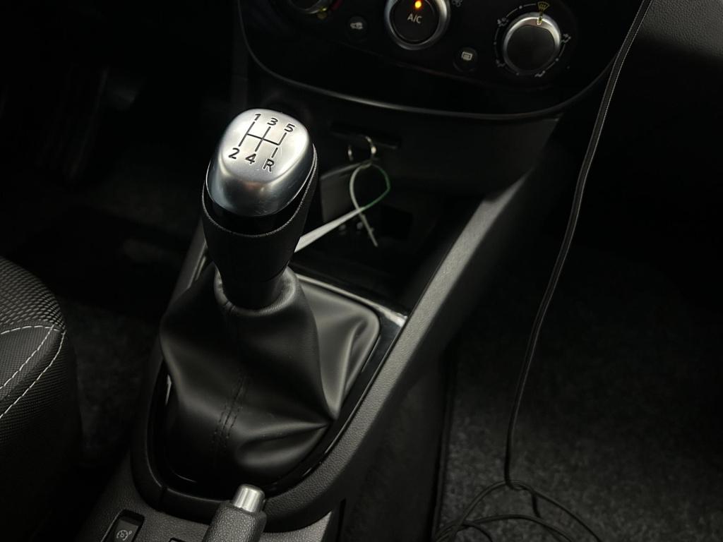 Renault Clio estate occasion 0.9 tce limited | zwart | tweedehands renault 