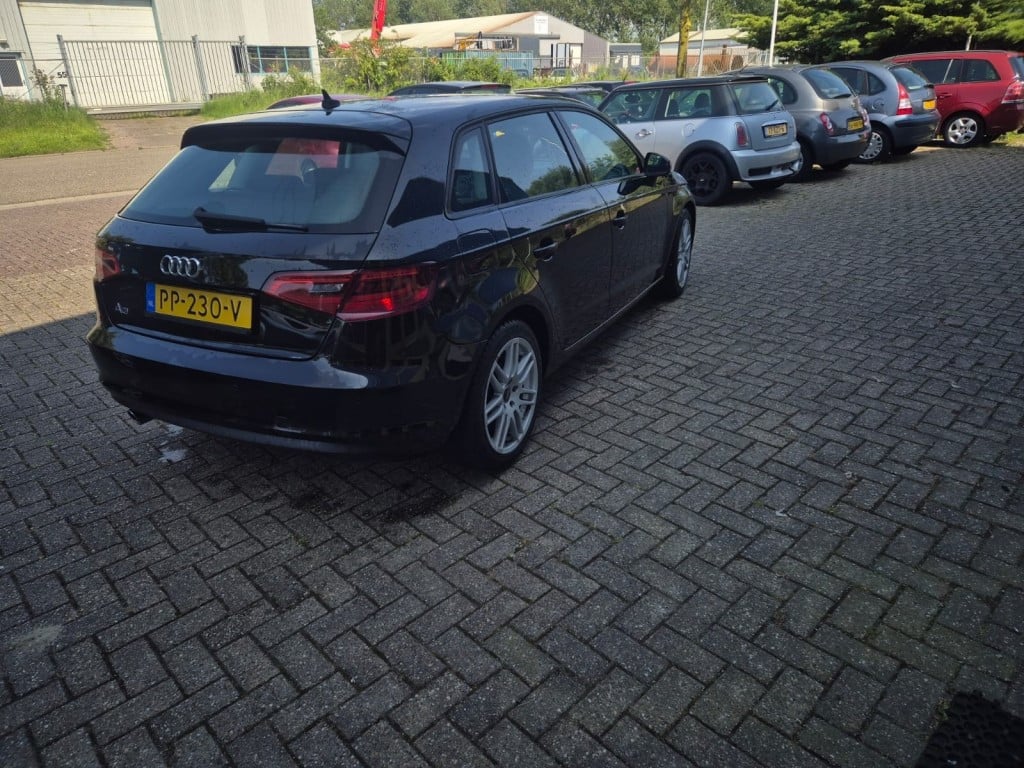 Audi A3 1.6 tdi sportback ambition pro line s