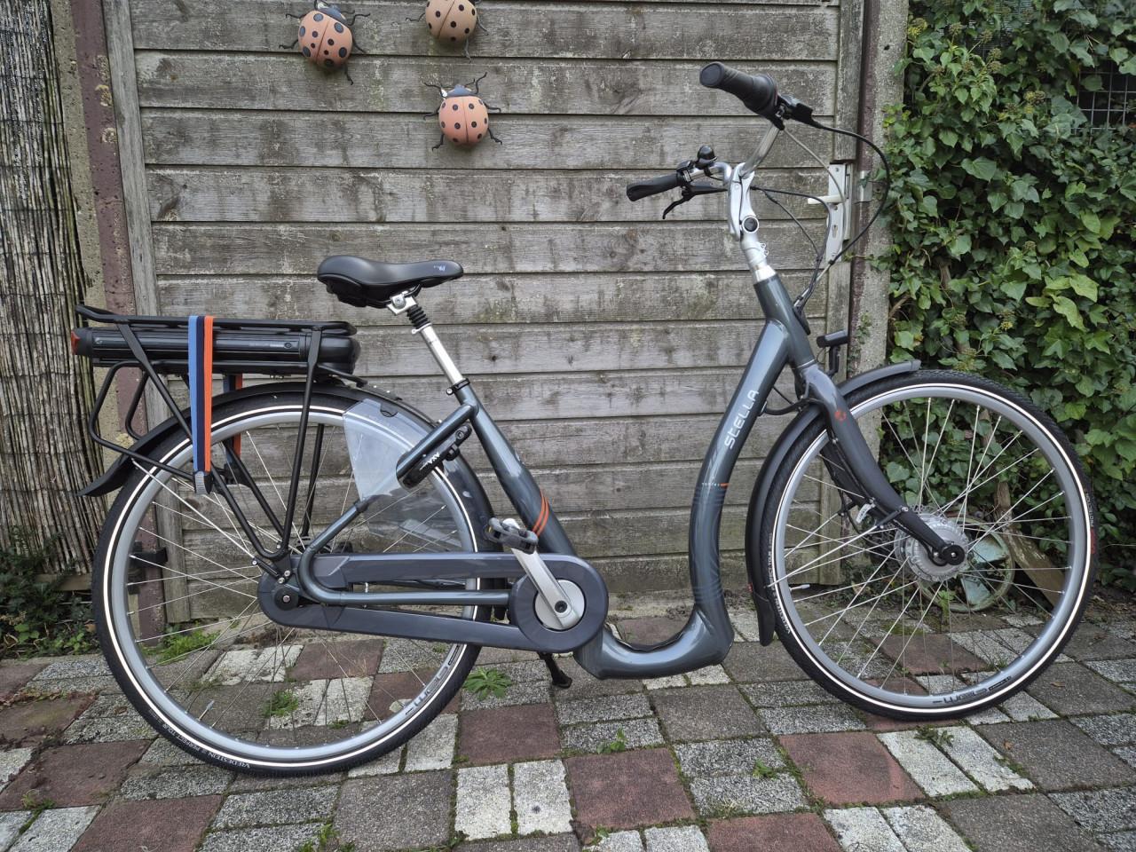 Nieuwe elektrische fiets lage instap