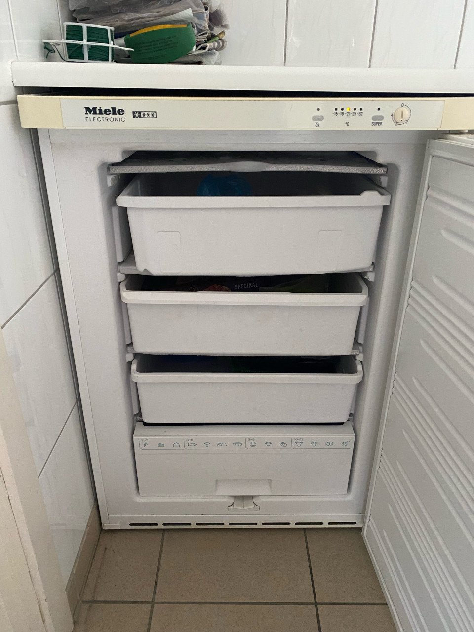 Miele Droger Wasmachine en vriezer