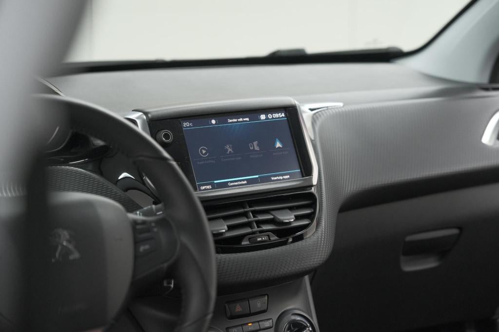 Peugeot 2008 puretech 110 eat6 active | camera | apple carplay | parkeersen
