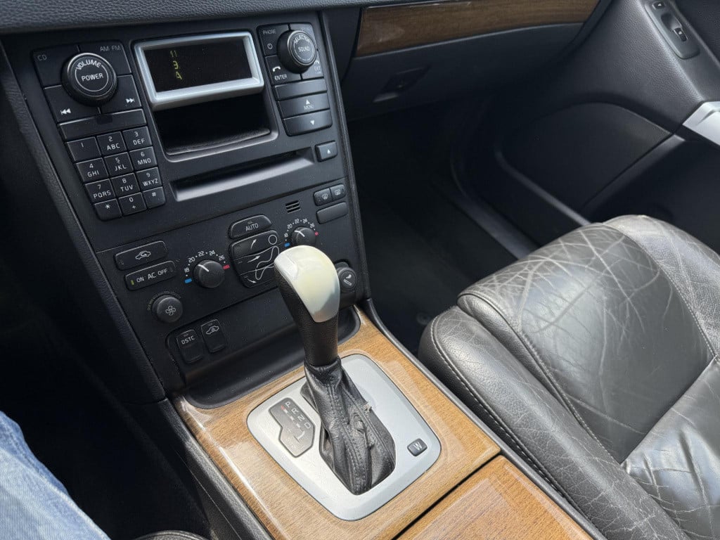 Volvo XC90 2.4 d5 exclusive automaat 7 persoons leder