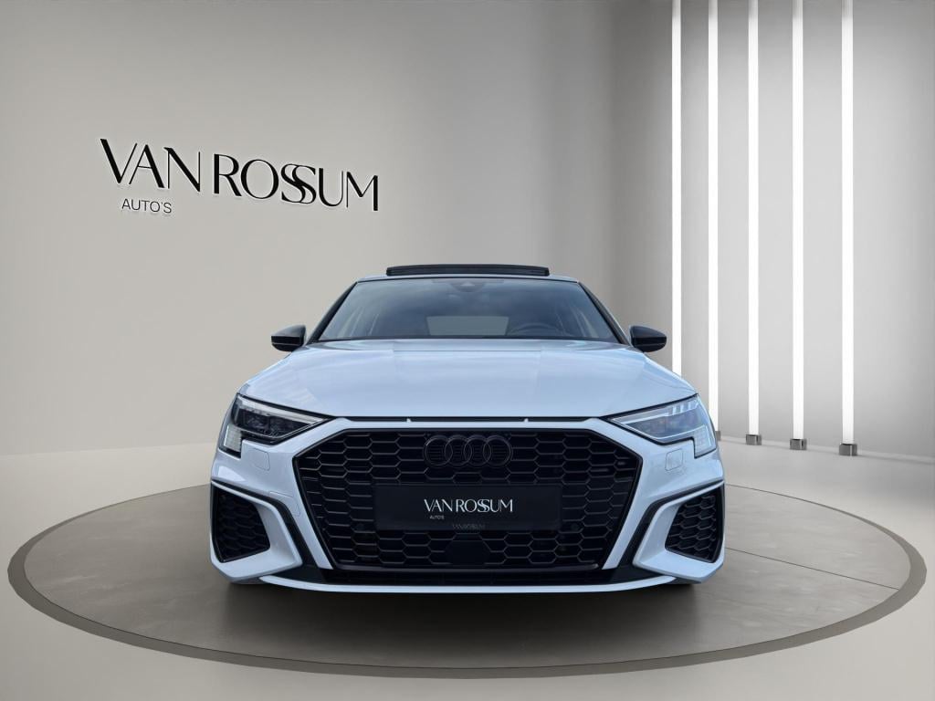 Audi A3 sportback 40 tfsi e s-line pano b&o camera head up