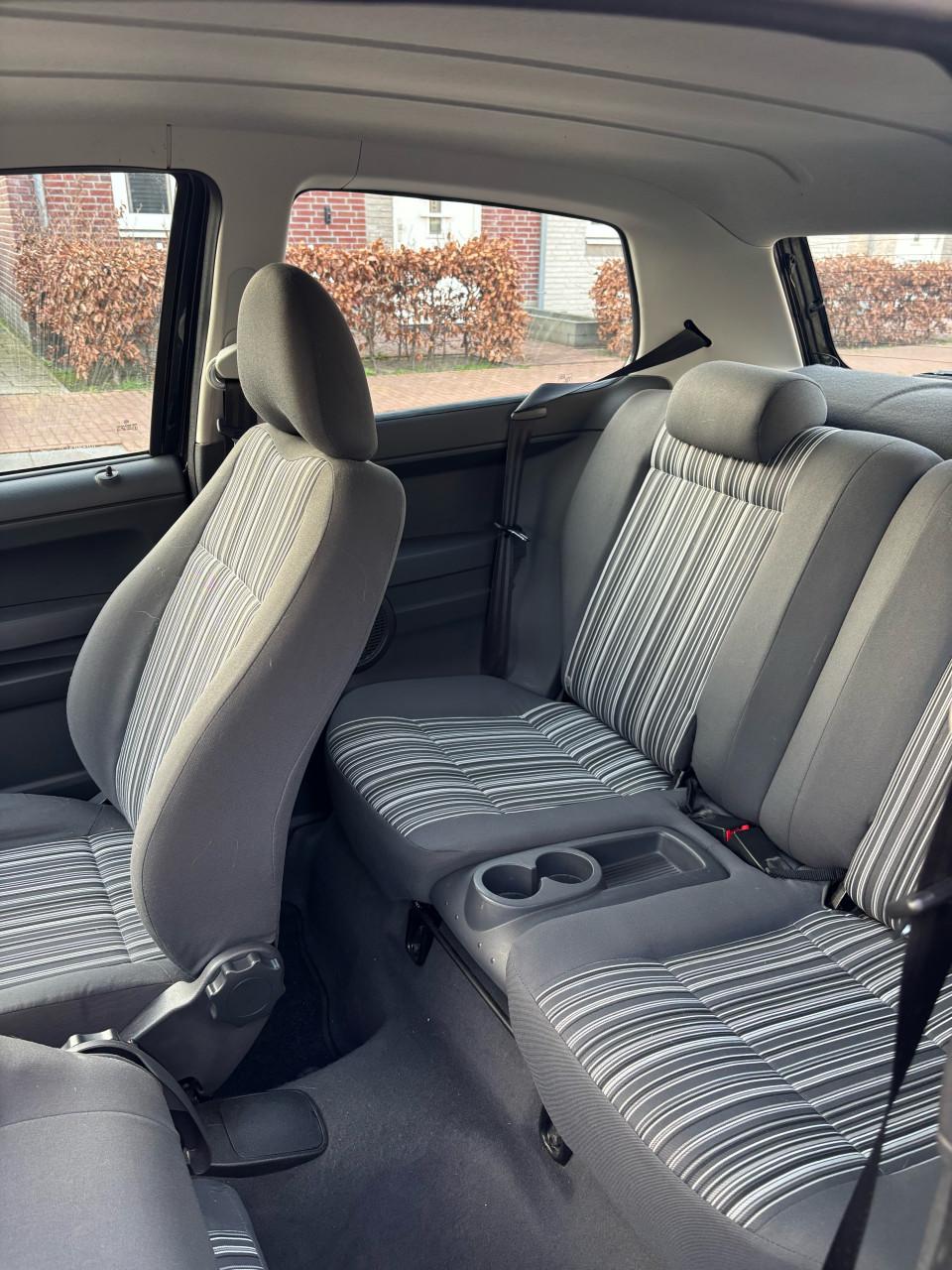 Volkswagen Fox 1.4 75pk zwart