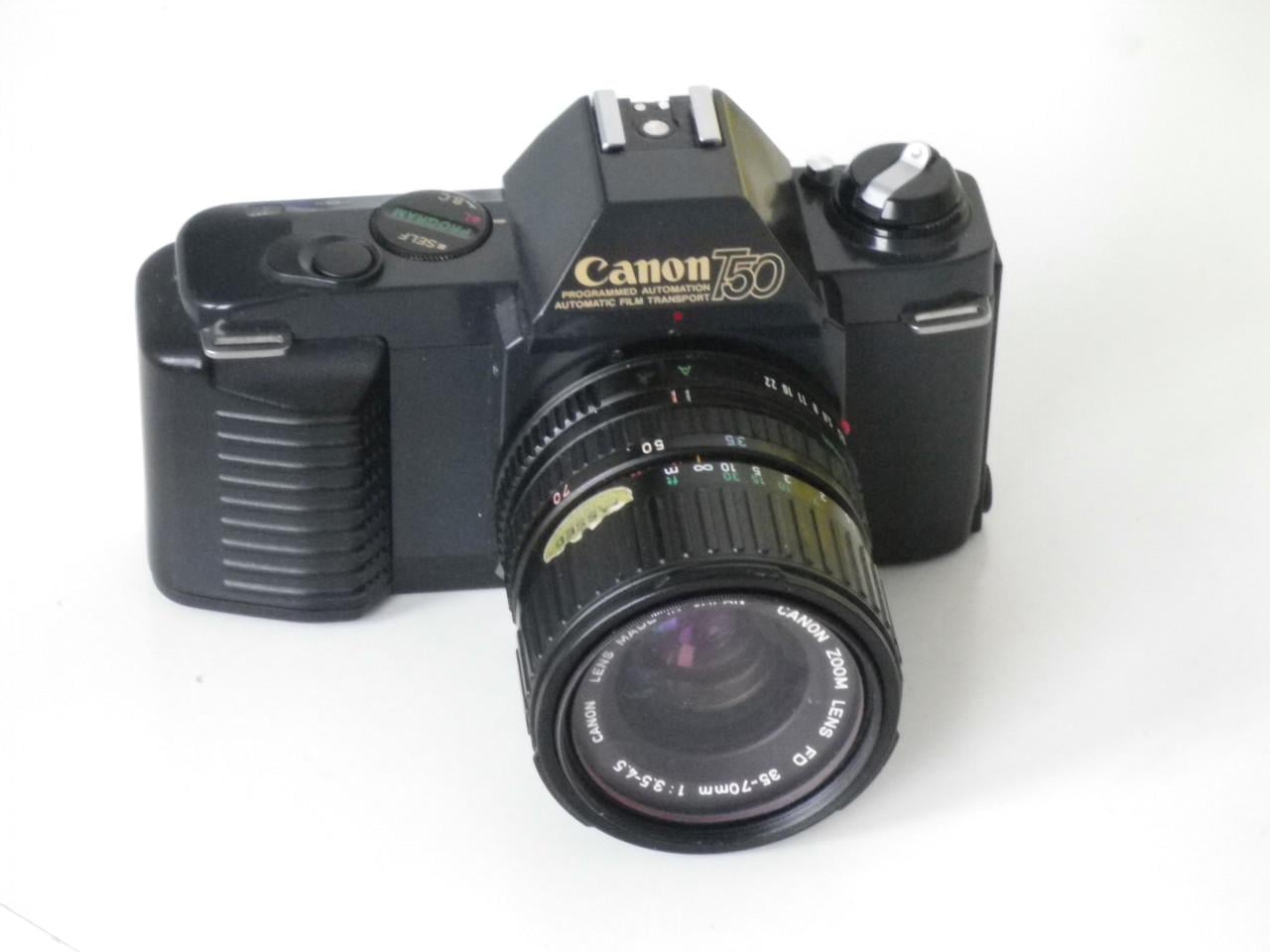 Canon t50 met 1.8 50mm.
