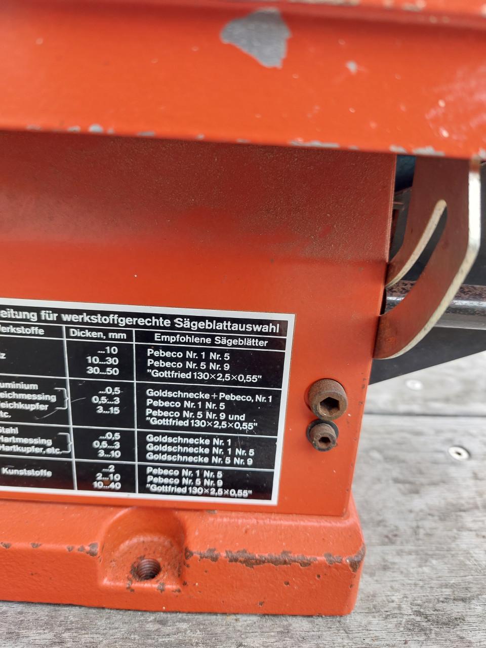 Hegner Multicut-1 figuurzaagmachine