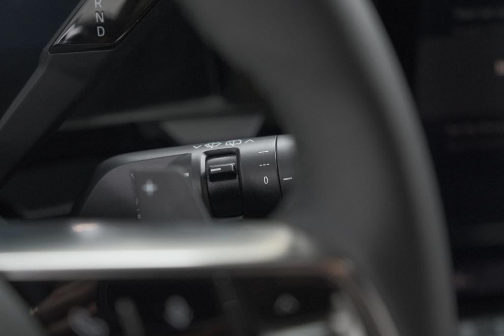 Renault Austral 1.2 e-tech full hybrid 200 techno | 360 camera | panoramada