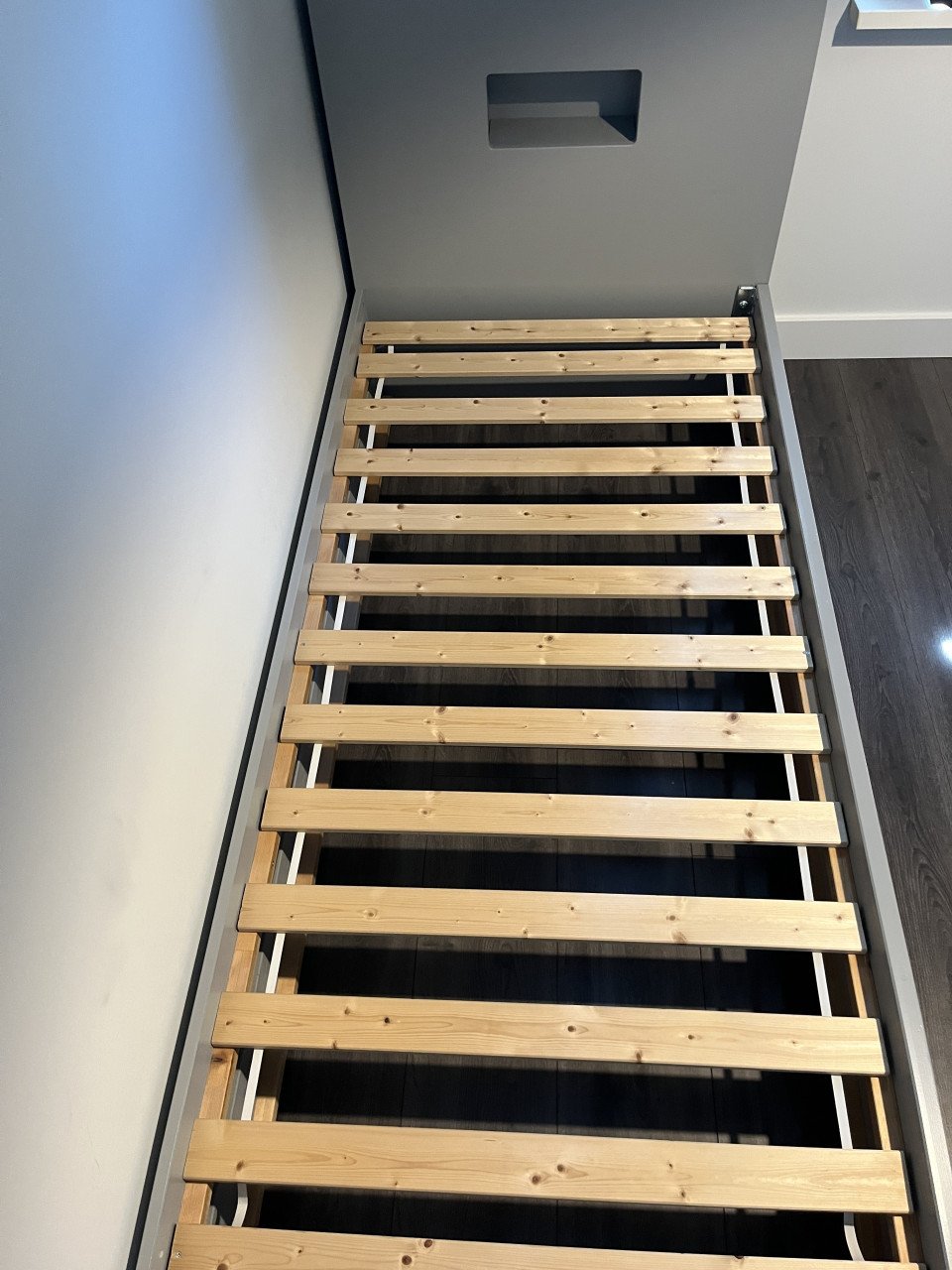 Kinderbed van hout