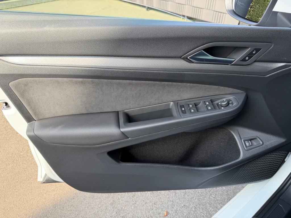 Volkswagen Golf 1.5 ehybrid 204pk style | 360 camera | ergo stoel | adapt. 