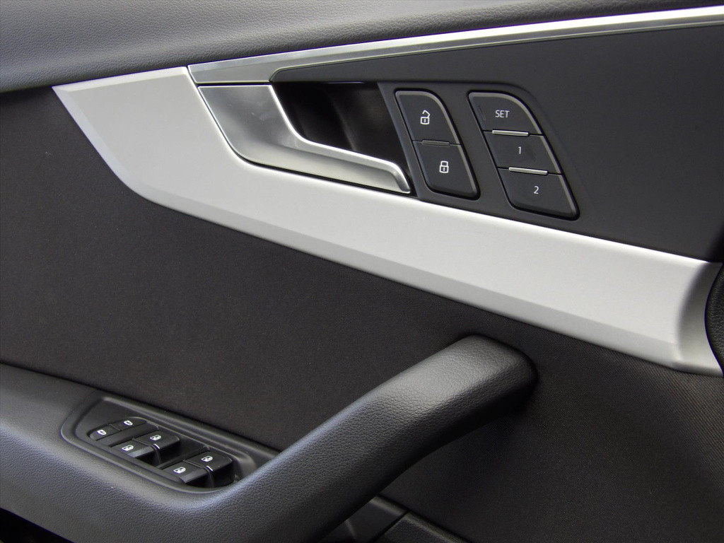 Audi A4 35 tfsi 150pk mhev s tronic s line