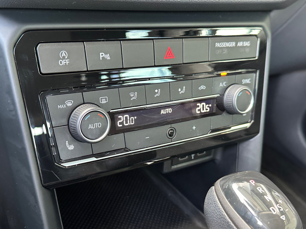 Volkswagen T-cross 1.0 tsi 110pk dsg life | carplay | adapt. cruise | rijkl
