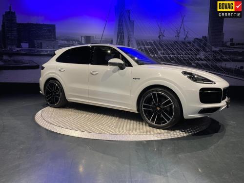 Porsche Cayenne 3.0 e-hybrid platinum edition*pdls*pasm*softclose*22inch*sp
