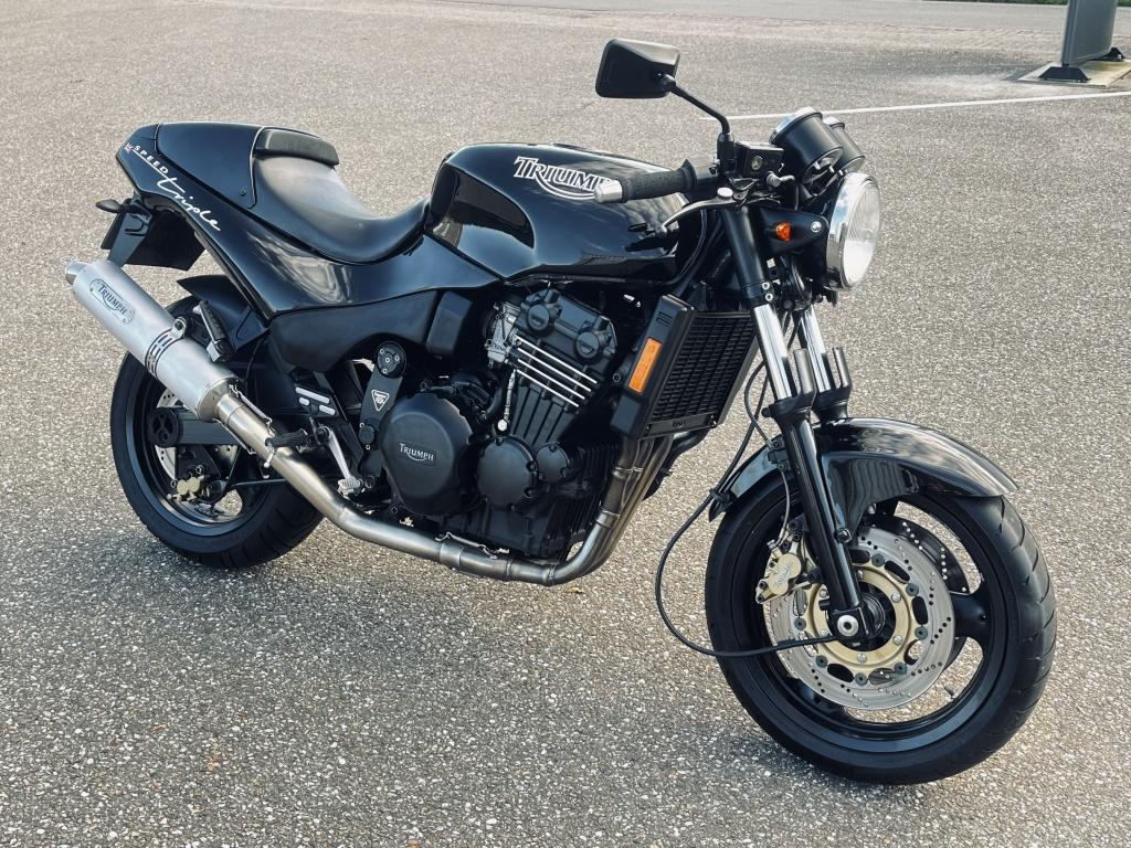 Triumph Speed Triple t300