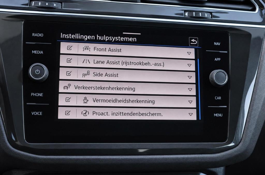 Volkswagen Tiguan 1.4 tsi elegance 245pk dsg6 | soh 88,6% |